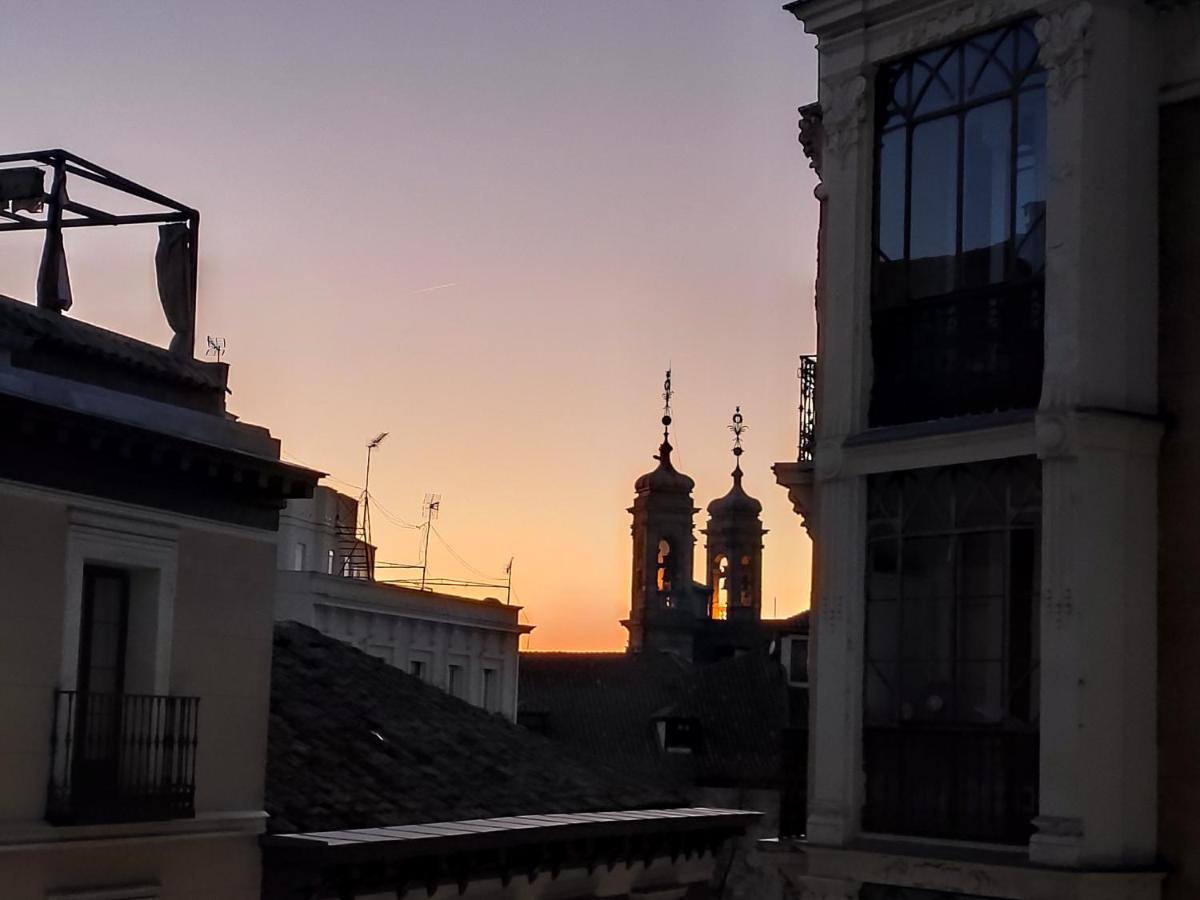 Nuevo Elegante Piso Vintage En Plena Plaza Mayor Madrid Eksteriør bilde
